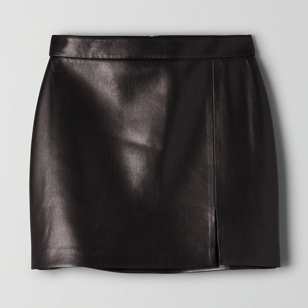 Aritzia Wilfred Tempest Vegan Leather Mini Skirt